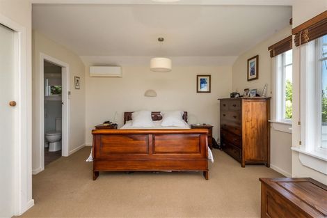 Photo of property in 108 Dyers Pass Road, Cashmere, Christchurch, 8022