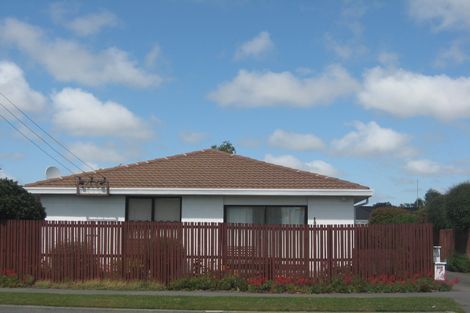 Photo of property in 1/317 Sawyers Arms Road, Bishopdale, Christchurch, 8053