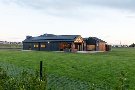 Photo of property in 5 Alayna Court, Colyton, Feilding, 4775