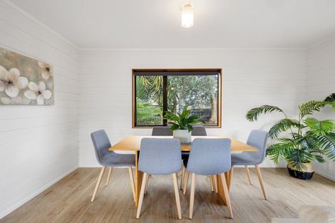 Photo of property in 14 Kiwi Avenue, Forest Lake, Hamilton, 3200