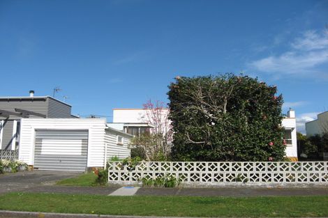 Photo of property in 8 Cornwall Street, Brooklands, New Plymouth, 4310