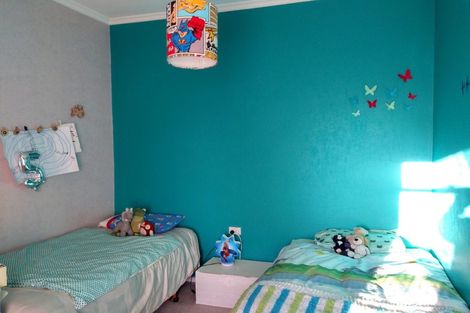 Photo of property in 71 Mckenzie Street, Geraldine, 7930