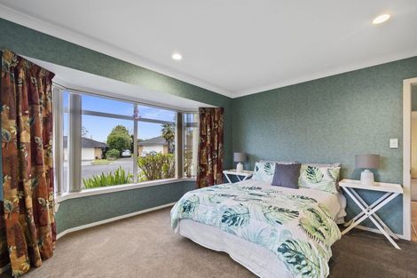 Photo of property in 4 Hunt Grove, Leamington, Cambridge, 3432