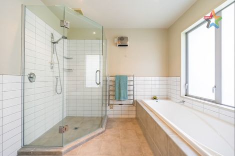 Photo of property in 27 Meadowbank Drive, Belmont, Lower Hutt, 5010