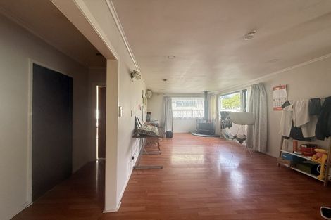 Photo of property in 1 Coletta Lane, Te Atatu South, Auckland, 0610