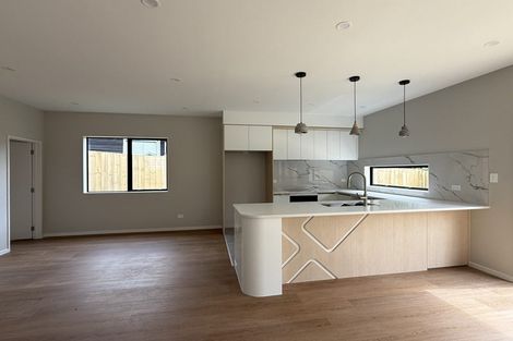 Photo of property in 25d Withers Road, Glen Eden, Auckland, 0602