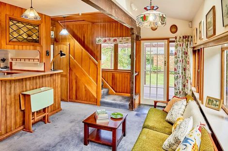 Photo of property in 25 Mahoe Street, Eastbourne, Lower Hutt, 5013