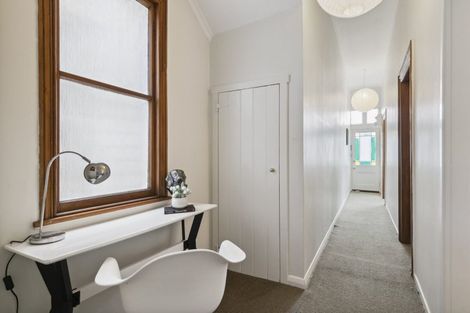 Photo of property in 96 Pirie Street, Mount Victoria, Wellington, 6011