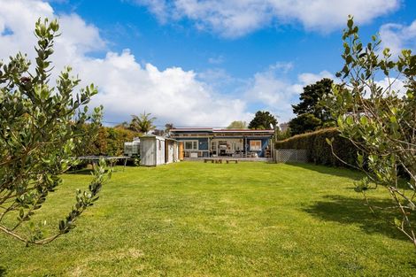 Photo of property in 24 Harbour View Road, Point Wells, Warkworth, 0986