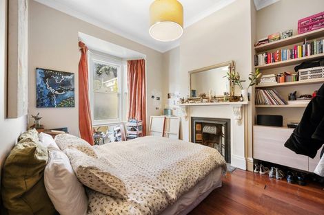 Photo of property in 100 Austin Street, Mount Victoria, Wellington, 6011