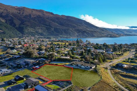 Photo of property in 33 Tomtit Crescent, Lake Hawea, 9382