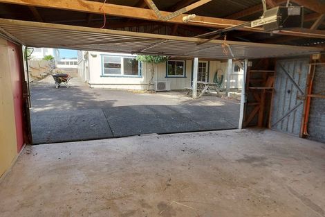 Photo of property in 106 Calliope Road, Stanley Point, Auckland, 0624