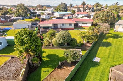 Photo of property in 44 Hadfield Crescent, College Estate, Whanganui, 4500