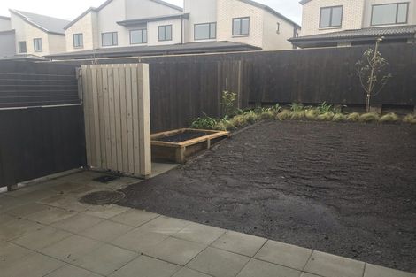 Photo of property in 33 Peihana Road, Hobsonville, Auckland, 0616