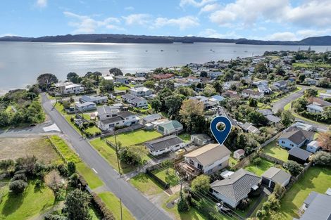 Photo of property in 15 Pyle Road West, One Tree Point, 0118