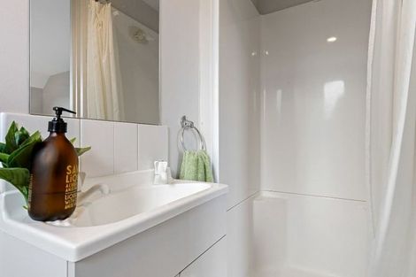 Photo of property in 4/67 Brockworth Place, Riccarton, Christchurch, 8011