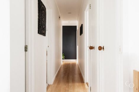 Photo of property in 70 Hinewa Road, Otumoetai, Tauranga, 3110