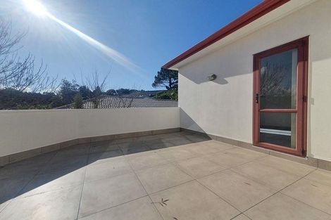 Photo of property in 93 Glendhu Road, Bayview, Auckland, 0629