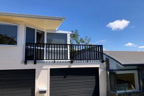 Photo of property in 117 Bradbury Road, Botany Downs, Auckland, 2010