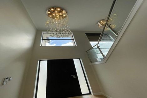 Photo of property in 35 Cloonlyon Drive, Flat Bush, Auckland, 2019