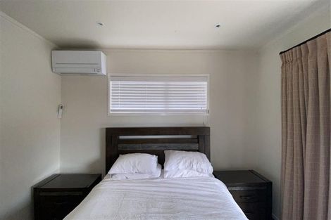 Photo of property in 66 Tauhinu Road, Greenhithe, Auckland, 0632