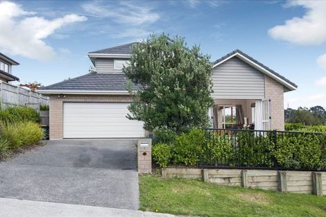 Photo of property in 5 Canyon Drive, Oteha, Auckland, 0632