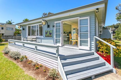 Photo of property in 35 Marlin Place, Whiritoa, Whangamata, 3691