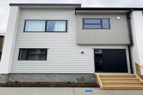 Photo of property in 8/64 Glen Road, Stokes Valley, Lower Hutt, 5019