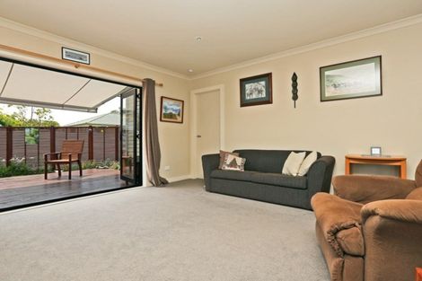 Photo of property in 148a Gloucester Street, Taradale, Napier, 4112