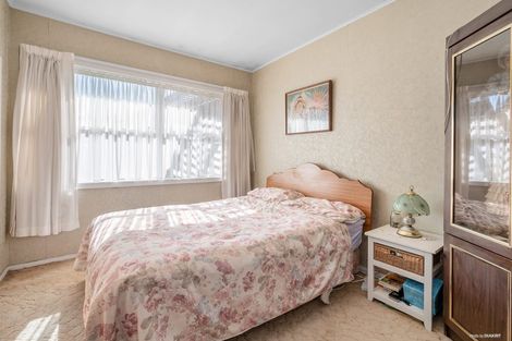 Photo of property in 6 Lucas Place, Weymouth, Auckland, 2103