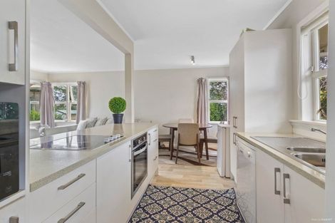 Photo of property in 60 Cobham Crescent, Kelston, Auckland, 0602