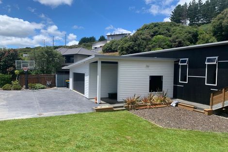 Photo of property in 12 Botany Lane, Whitby, Porirua, 5024