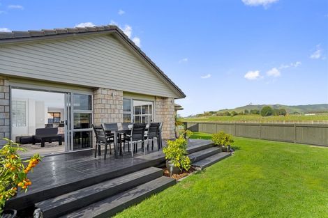 Photo of property in 31 Bucklands Crescent, Papamoa Beach, Papamoa, 3118