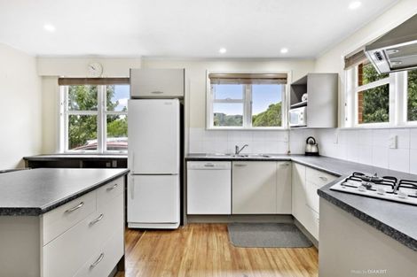 Photo of property in 33 Raukawa Street, Strathmore Park, Wellington, 6022