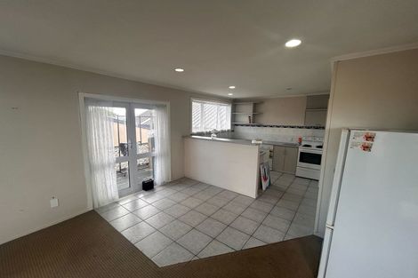 Photo of property in 265 Te Atatu Road, Te Atatu South, Auckland, 0610