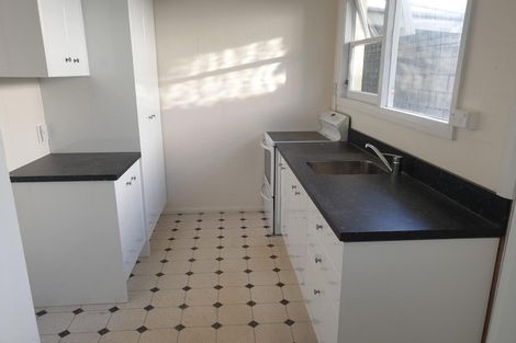 Photo of property in 12 Worcester Street, West End, Palmerston North, 4410