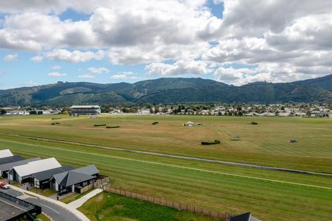 Photo of property in 36 Cynisca Crescent, Wallaceville, Upper Hutt, 5018