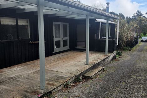 Photo of property in 196 Main Road South, Raumati South, Paraparaumu, 5032