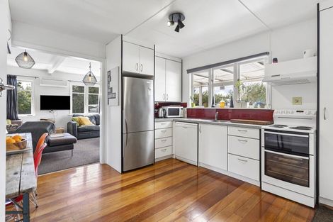 Photo of property in 45 Cologne Street, Martinborough, 5711