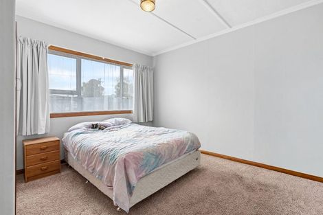 Photo of property in 31 Queenwood Road, Levin, 5510