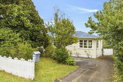 Photo of property in 9 Lewis Road, Pakuranga, Auckland, 2010