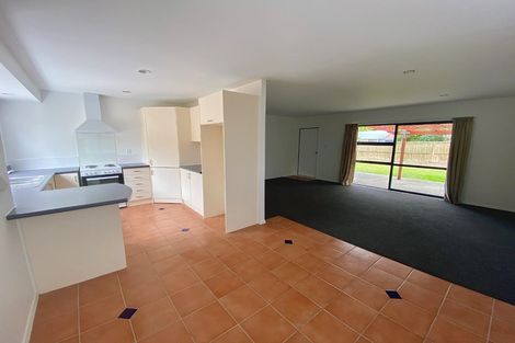 Photo of property in 186 Henderson Valley Road, Henderson, Auckland, 0612