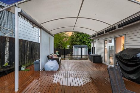 Photo of property in 51a Oreil Avenue, West Harbour, Auckland, 0618