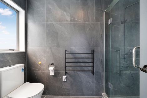 Photo of property in 240c Whitney Street, Blockhouse Bay, Auckland, 0600