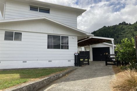 Photo of property in 75a Hampden Street, Picton, 7220