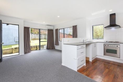 Photo of property in 70 Solar Road, Glen Eden, Auckland, 0602