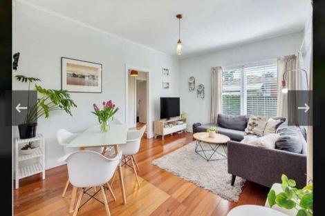 Photo of property in 2/24 Miller Road, Mangere Bridge, Auckland, 2022