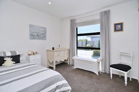 Photo of property in 19 Ballinger Place, Kaiapoi, 7630