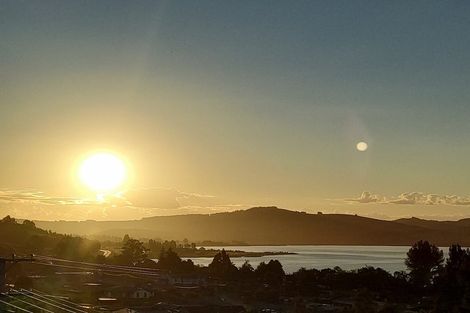 Photo of property in 10 Kilgour Street, Waihola, Milton, 9073