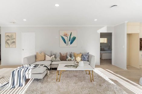 Photo of property in 3/8 Saints Court, Manurewa, Auckland, 2102